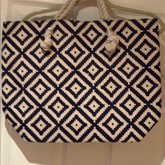 NWOT - Summer & Rose Navy Diamond Tote - Picture 5 of 7